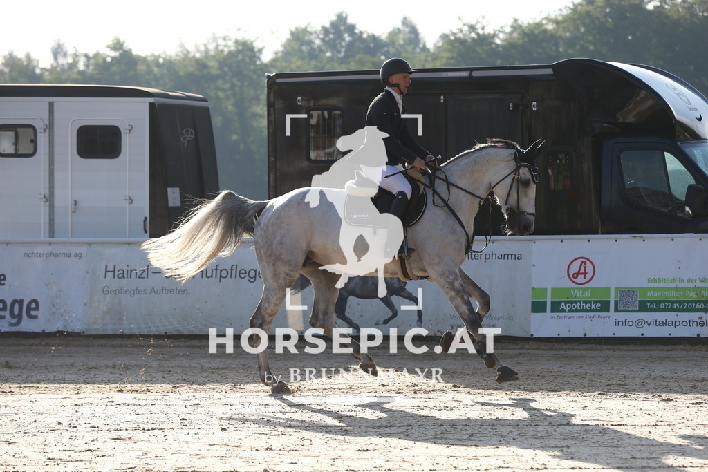 DL2Q0005 | Willkommen bei Brunnmayr - Design & Fotografie – Ihrem Spezialisten für Reitturniere und Pferdeveranstaltungen in Oberösterreich, Salzburg und Bayern! Seit über 17 Jahren sind wir leidenschaftlich dabei.