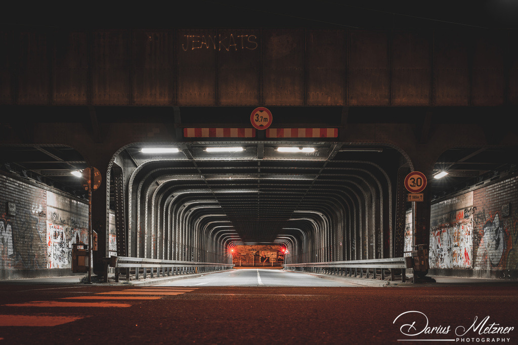 Die Unterführung unter den Bahngleisen | Die Unterführung zwischen dem Kaiser-Wilhelm-Ring und der Mombacher Straße in Mainz