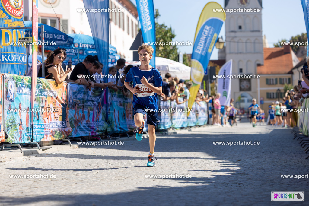 VJ__3126 | Stadtlauf Erding 2025 #stadtlauferding #erdingstadtlauf #stadtlauf_erding #laufmotivation #trisporterding #yourpictrs #sportshot_your_pictrs