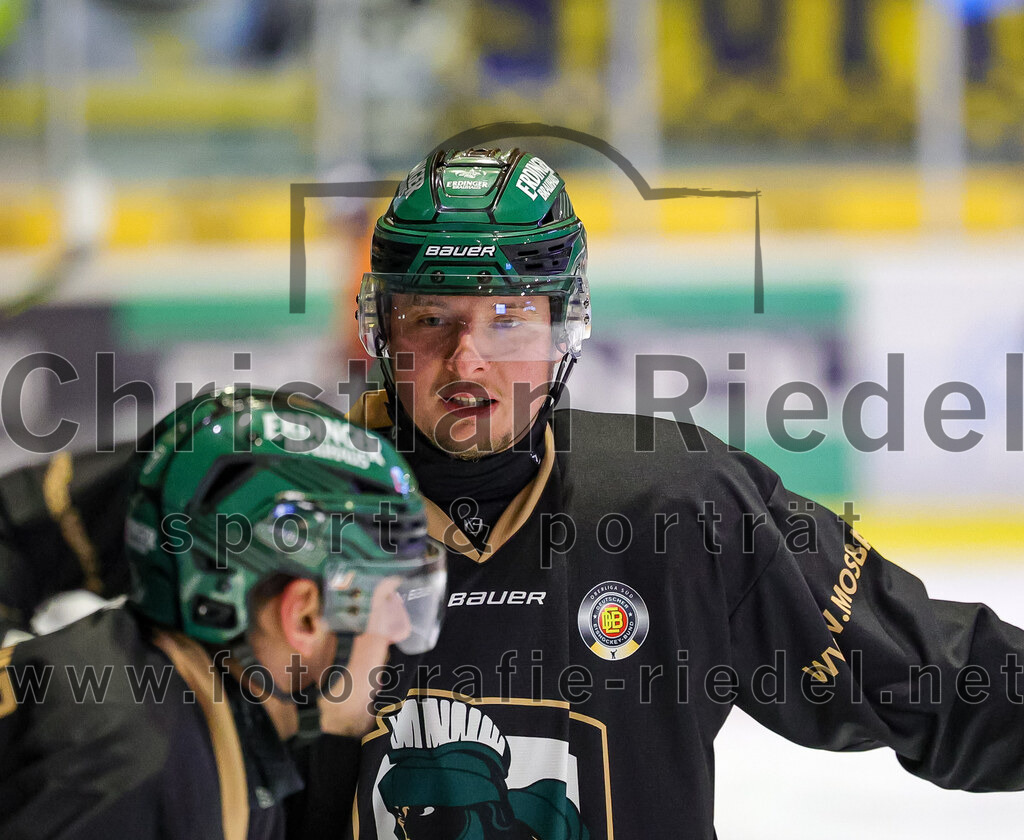 2025-12-05_029_TSV_Erding_gegen_Stuttgart_Rebels | Erding, Deutschland, 05.12.2025:Eishockey, Oberliga Süd 2025 / 2026, 23. Spieltag, TSV Erding gegen Stuttgart Rebels, Endergebnis: 5:6Foto: Christian Riedel / fotografie-riedel.net
