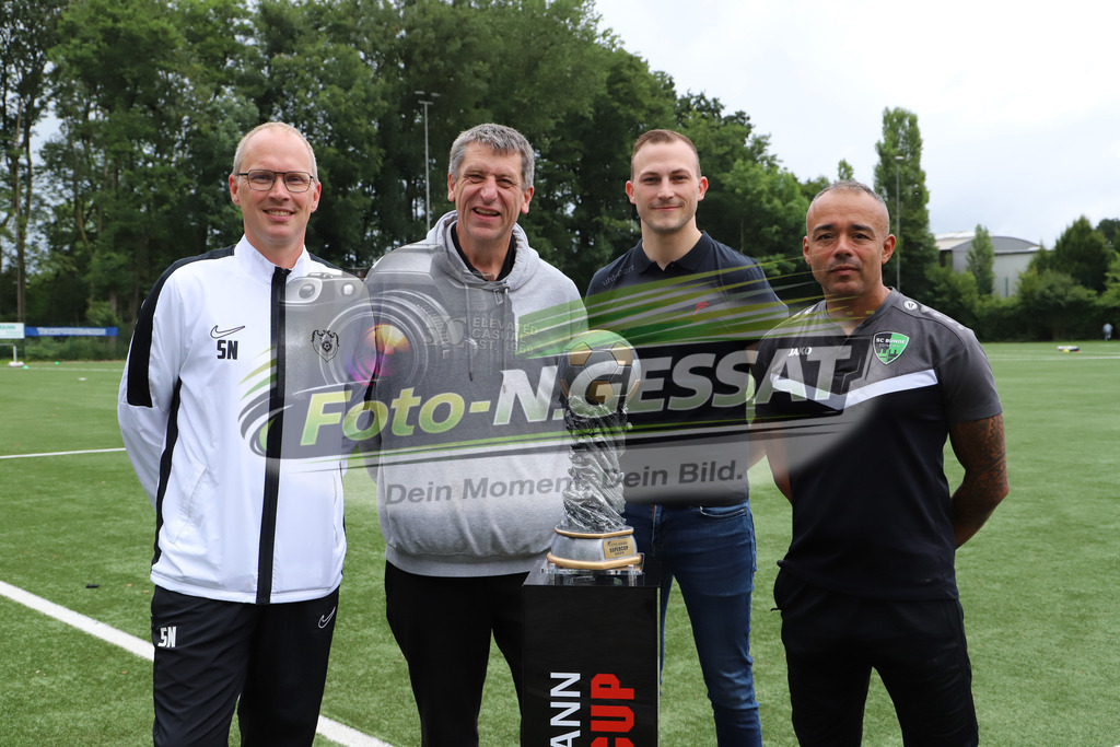 SC Bünde - BV 21 Stift-Quernheim | Auf dem Bild zu sehen v.l.: Sebastian Numrich, Kai Rieke, Fabian Haarmann, Mohammed Ali Ben Aziza SC Bünde, BV 21 Stift-Quernheim, Fistelmann Supercup, Hunnebrock, Deutschland  - Realisiert mit Pictrs.com