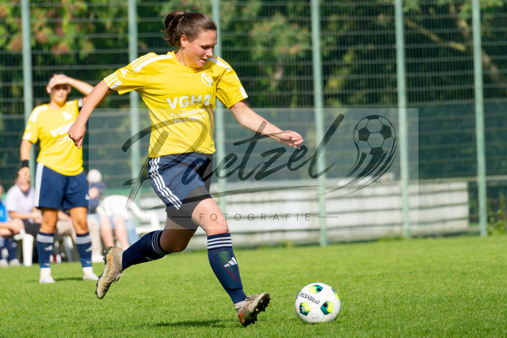 20260906_RULSVK_0010 | Fußball, Frauen:   beim Spiel der Kreisliga zwischen SG Rulle/Haste vs. SV Kettenkamp am 06.09.2026 im Stavermann-Sportpark in Rulle/Wallenhorst, Deutschland.(Foto von Nico Paetzel) - Realisiert mit Pictrs.com