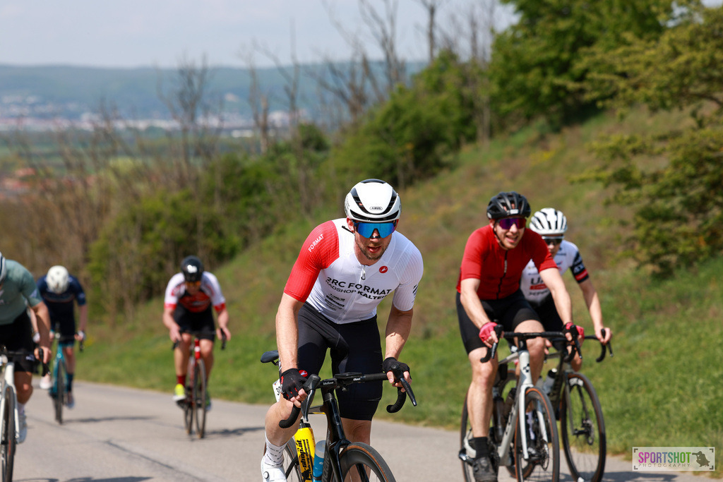 320_AR6_9564 | Neusiedlersee Radmarathon 2026@sportshot_your_pictrs #yourpictures#roadtowm2029 #nrm #neusiedlerseeradmarathon #neusiedlersee #neusiedlerseetourismus #burgenland #mörbisch #nrm26 #burgenlandtourismus #voglundco #poweredbyburgenlandtourismus #radsport #rad #marathon #ucigranfondo #visitburgenland #ucigranfondoworldseries