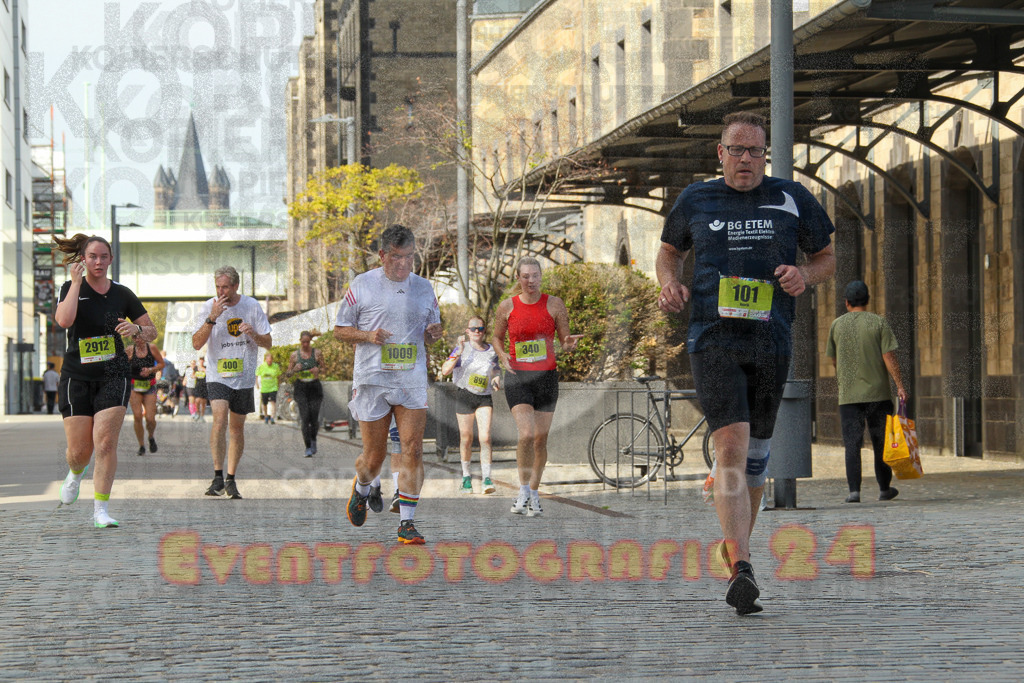 250920_1500_EV4_7879 | Sportfotografie im Rhein-Sieg Kreis, Köln, Bonn, NRW, Rheinland Pfalz, Hessen, etc. Unser Tätigkeitsfeld umfasst den Laufsport vom Volkslauf über den Marathon, Duathlon, Triathon bis zum Ultralauf wie Kölnpfad Ultra oder Schindertrail.