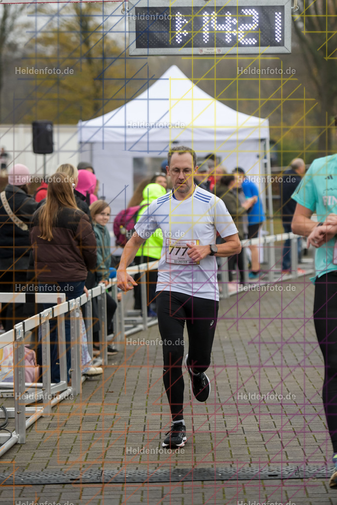 Neusser Erftlauf 2025  | 15km Neusser Erftlauf 2025 Foto: Heldenfoto.de