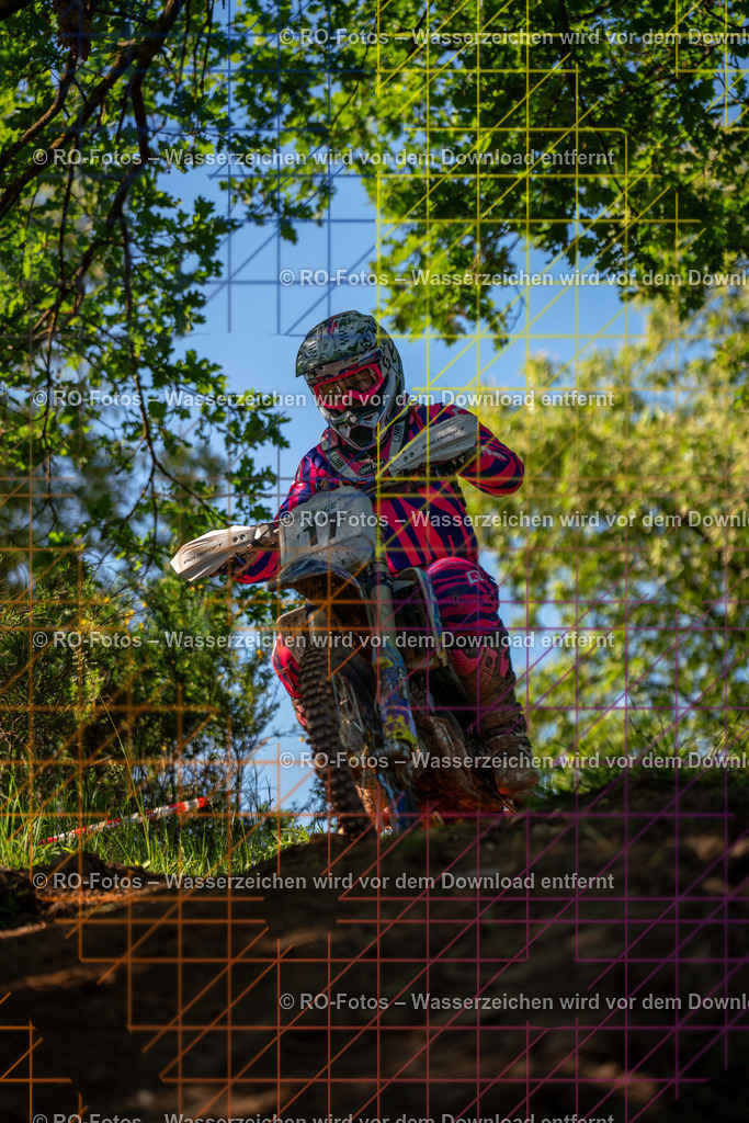 Wolfshausen 1 Lauf -643 | Sportfotografie von RO-Fotos: Motorsport, Motocross, Enduro, Laufveranstaltungen und Triathlon. Professionelle Fotos von Sportlern und Events. - Realisiert mit Pictrs.com