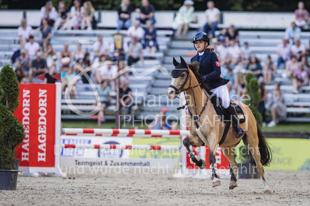 230908_OWLCh_PonyTrophy-448 | Deine schönsten Turniermomente als professionelle Fotos! Entdecke hochwertige Pferdesport-Fotografie im Online-Shop. Jetzt Fotos finden & bestellen!