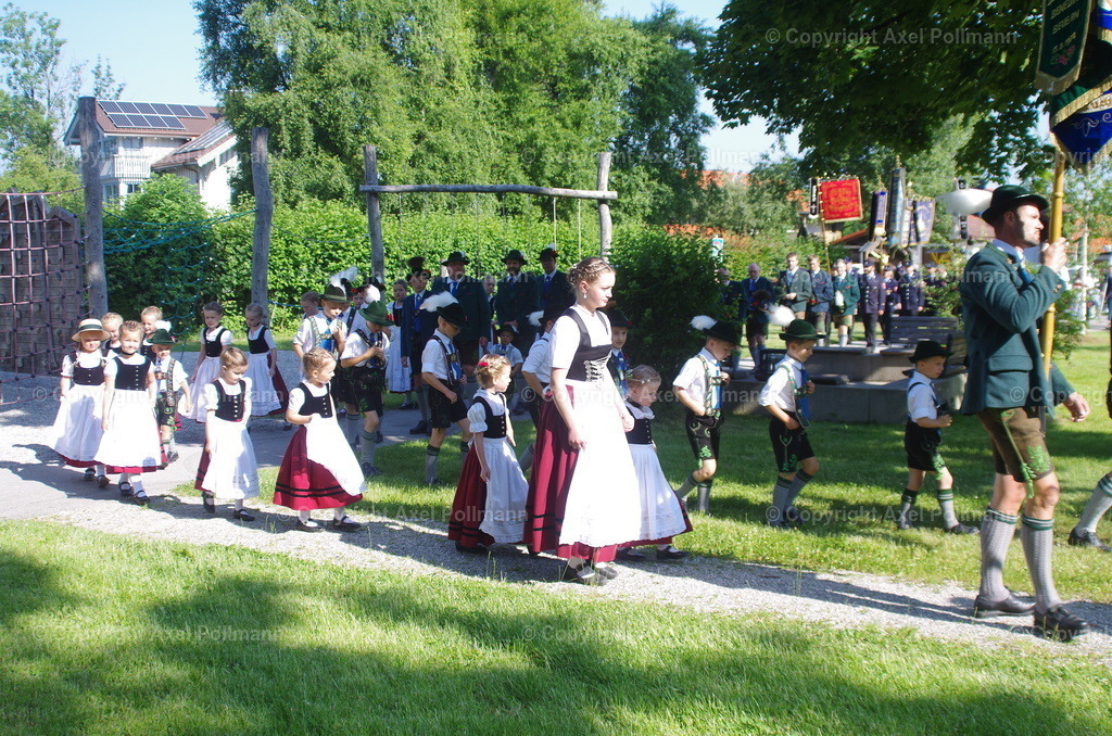 IMGP2850 | fotografiert von Axel PollmannLeonhardi Wallfahrt Benediktbeuern und Murnau, Fronleichnam, Fasching, Landschaft im Loisachtal und Benediktbeuern  - Realisiert mit Pictrs.com