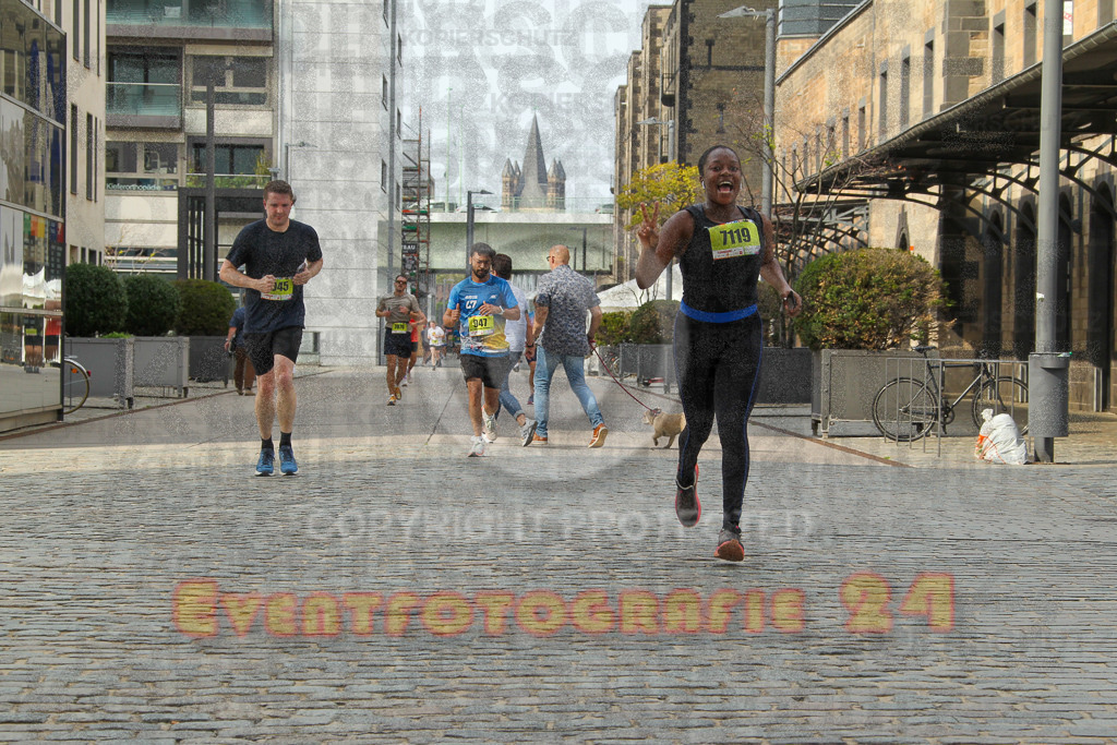 250920_1528_EV4_8892 | Sportfotografie im Rhein-Sieg Kreis, Köln, Bonn, NRW, Rheinland Pfalz, Hessen, etc. Unser Tätigkeitsfeld umfasst den Laufsport vom Volkslauf über den Marathon, Duathlon, Triathon bis zum Ultralauf wie Kölnpfad Ultra oder Schindertrail.