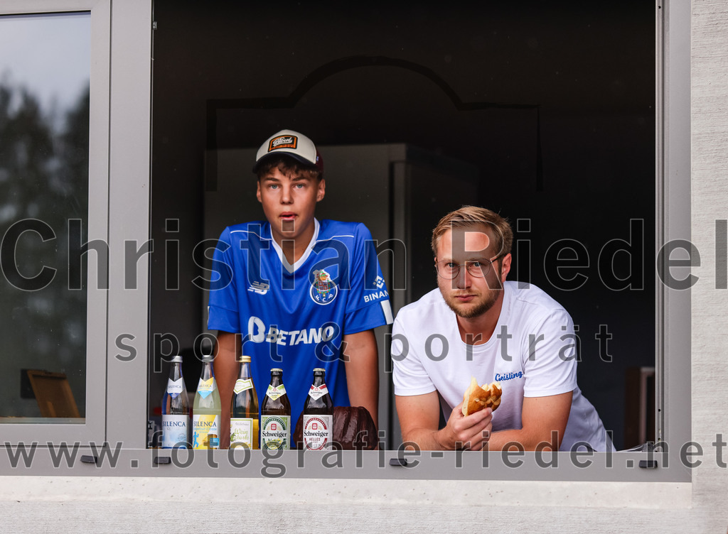 2023-06-30_032_FC_Langengeisling_gegen_VfB_Forstinning | Erding, Deutschland, 30.06.2023:
Fußball, Bezirksliga Oberbayern Ost 2023 / 2024, Testspiel, FC Langengeisling gegen VfB Forstinning, Endergebnis: 3:0

Foto: Christian Riedel / fotografie-riedel.net