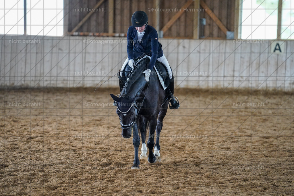 20230520-FAH05743 | Frühjahrsturnier, Landsberg am Lech, 2023, Reitclub Landsberg, Turnierbilder, Fotos Turnier Landsberg, Fotoagentur Herrmann, Turnierfotografen Bayern, Reitsport Fotograf, Pferde Fotograf