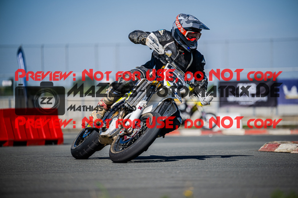 MaZZes_FotoMatrix_220903_1046 | S3