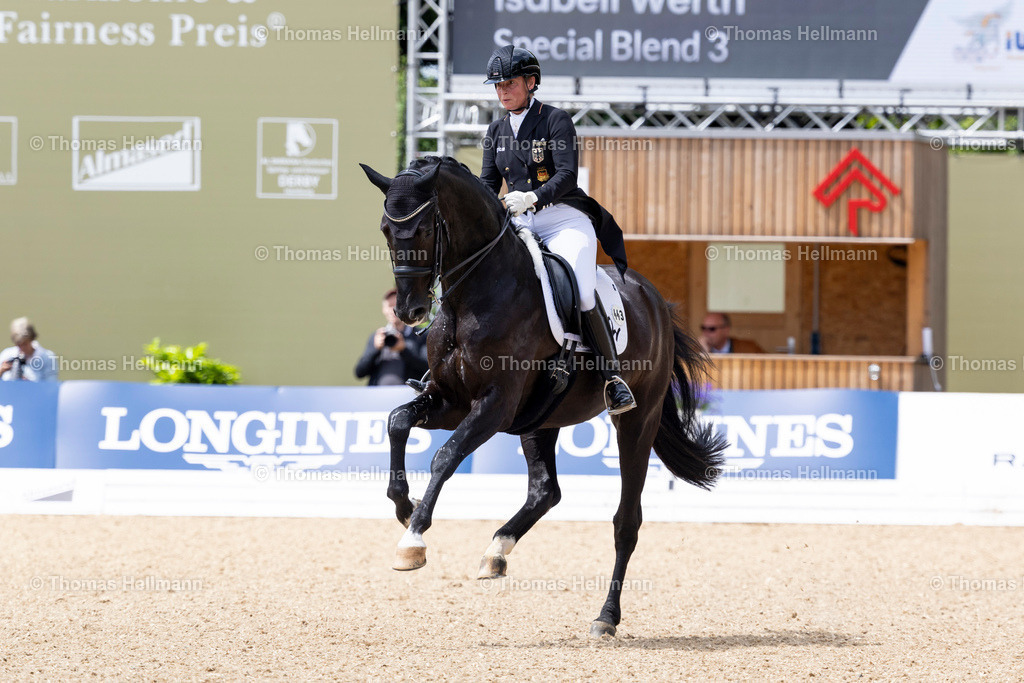TH_443-Special Blend 3-Werth_ Isabell_29772 | Al Shiraàa Deutsches Spring- und Dressur-Derby 2025 am 29.05.25 in Hamburg, Thomas Hellmann, 443Special Blend 3Werth, Isabell