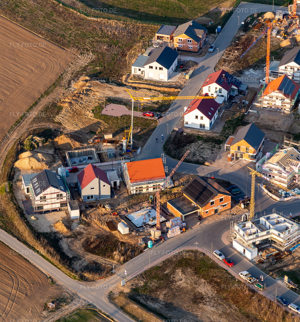 Luftbild: Neubaugebiet K2 in Kandel im Bundesland Rheinland-Pfalz in Deutschland. Foto: IMG_131060.jpg vom 22.03.2022 durch Werner Riehm/FLY-FOTO.deSV Kandel