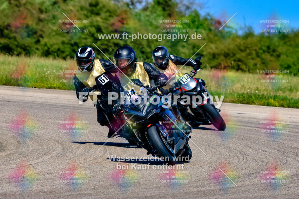 054-3309 | Hier findet Ihr Bilder von Touristenfahrten auf der Nürburgring Nordschleife oder von anderen Veranstaltungen die ich besucht habe. Viel Spass beim Durch Schauen 