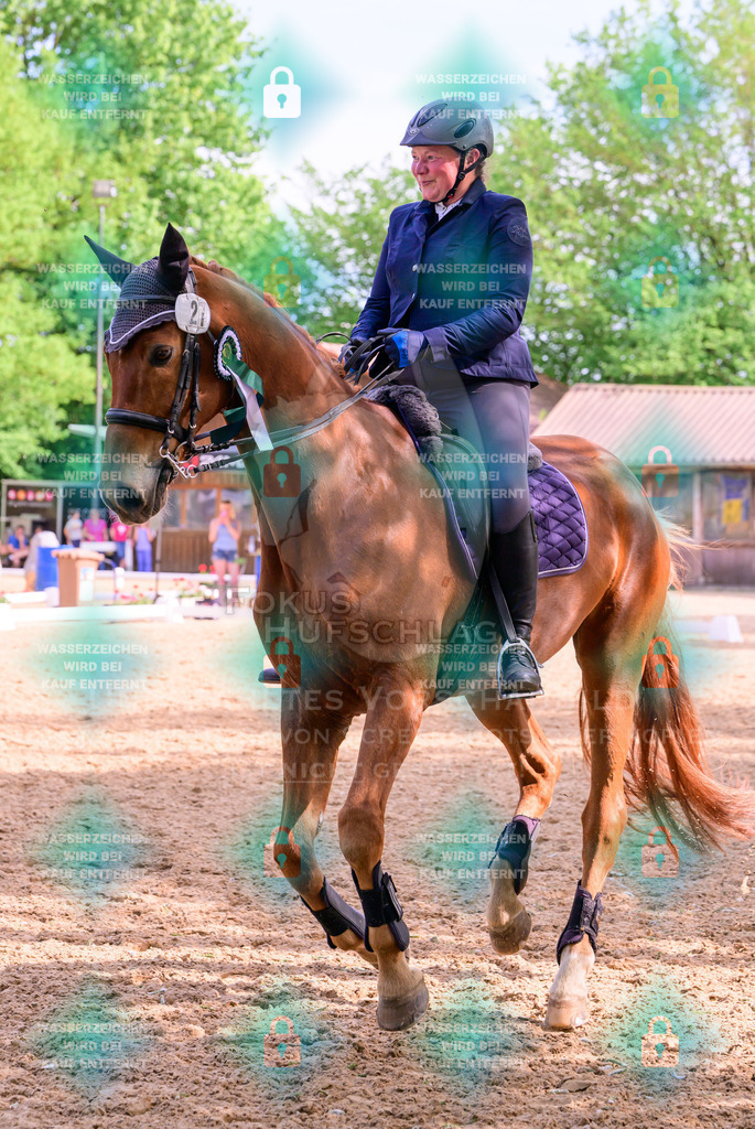03052026-Giesenbach-0405-Siegerehrung-0414 | Fokus Hufschlag Fotografie - Realisiert mit Pictrs.com