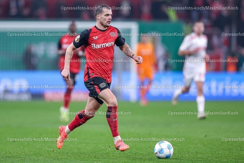 DFB05022502280 | 05.02.2025, Fußball, DFB-Pokal Viertelfinale, Bayer 04 Leverkusen - 1.FC Köln, BayArena, Saison 2024 2025: Granit Xhaka (Bayer04 Leverkusen #34)DFB regulations prohibit any use of photographs as image sequences and or quasi-video.