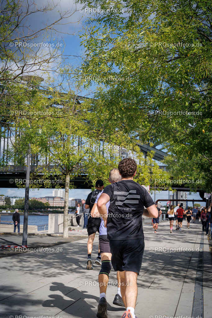 Brückenlauf Halbmarathon des ASV Köln; Köln, 14.09.25 | Impressionen vom Brückenlauf Halbmarathon des ASV Köln am 14.09.25 in Köln (Deutschland). Foto: BEAUTIFUL SPORTS/Bernd Hoffmann