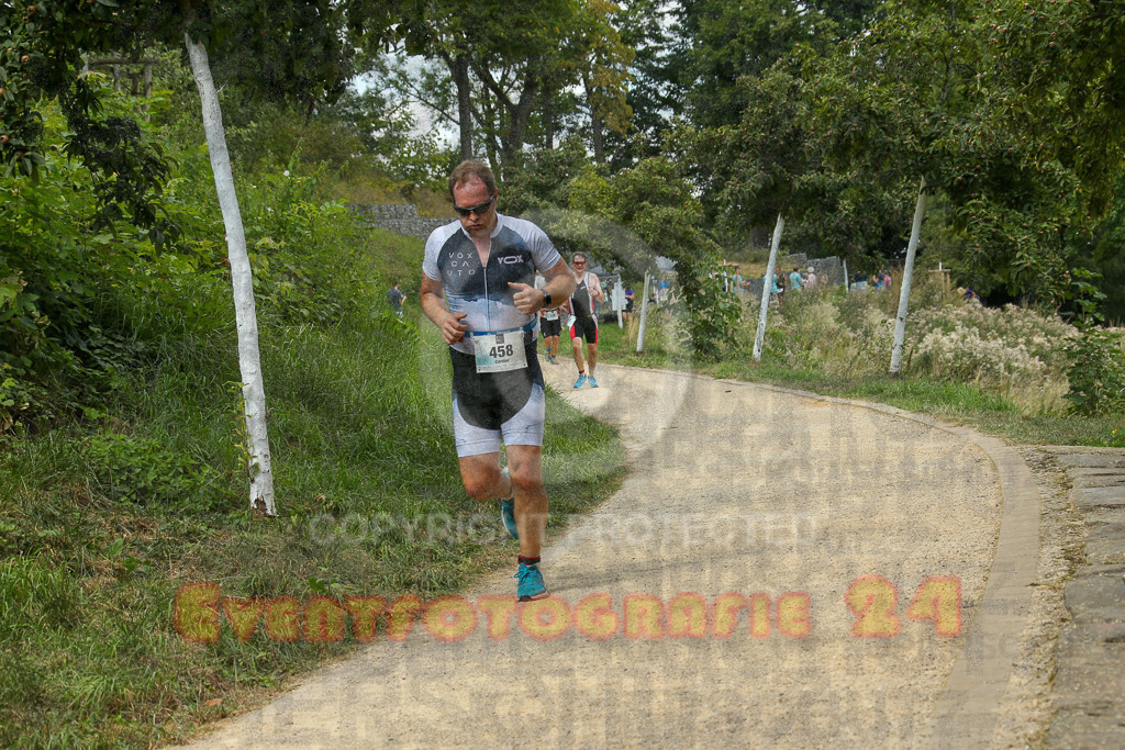 250824_1343_EX1_3421 | Sportfotografie im Rhein-Sieg Kreis, Köln, Bonn, NRW, Rheinland Pfalz, Hessen, etc. Unser Tätigkeitsfeld umfasst den Laufsport vom Volkslauf über den Marathon, Duathlon, Triathon bis zum Ultralauf wie Kölnpfad Ultra oder Schindertrail.