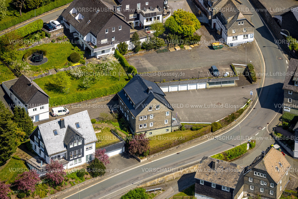 Schmallenberg240505677 | Luftbild, Wohnhäuser Astenstraße, Nordenau, Schmallenberg, Sauerland, Nordrhein-Westfalen, Deutschland