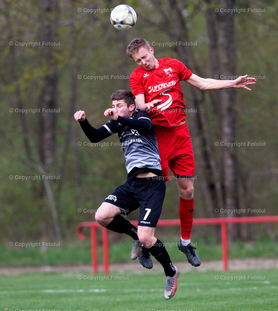 A_LUI_16042022_11 | SPORT,FUSSBALL,LT1 OOE LIGA ASKOE OEDT-SV MICHELDORF 16.04..2022 IM BILD: FLORIAN FELLINGER  (OEDT)  UND ALEAXANDER KLAUSRIEGLER (MICHELDORF)FOTO:FOTOLUI
