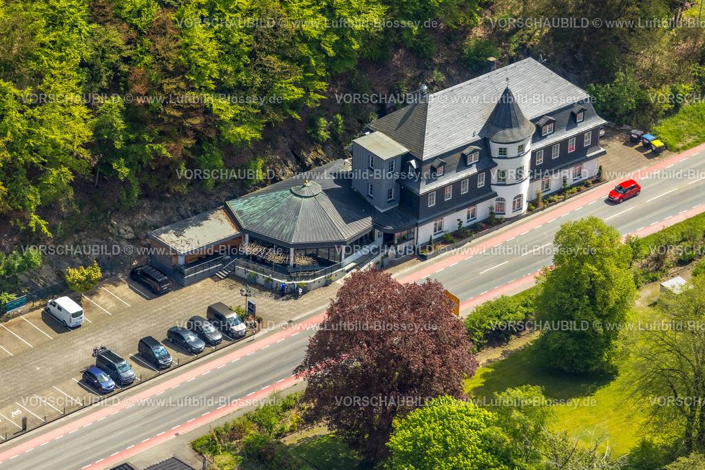 Brilon240503749 | Luftbild, Schlosshotel Brilon-Wald GmbH, Korbacher Straße, Brilon-Wald, Brilon, Sauerland, Nordrhein-Westfalen, Deutschland