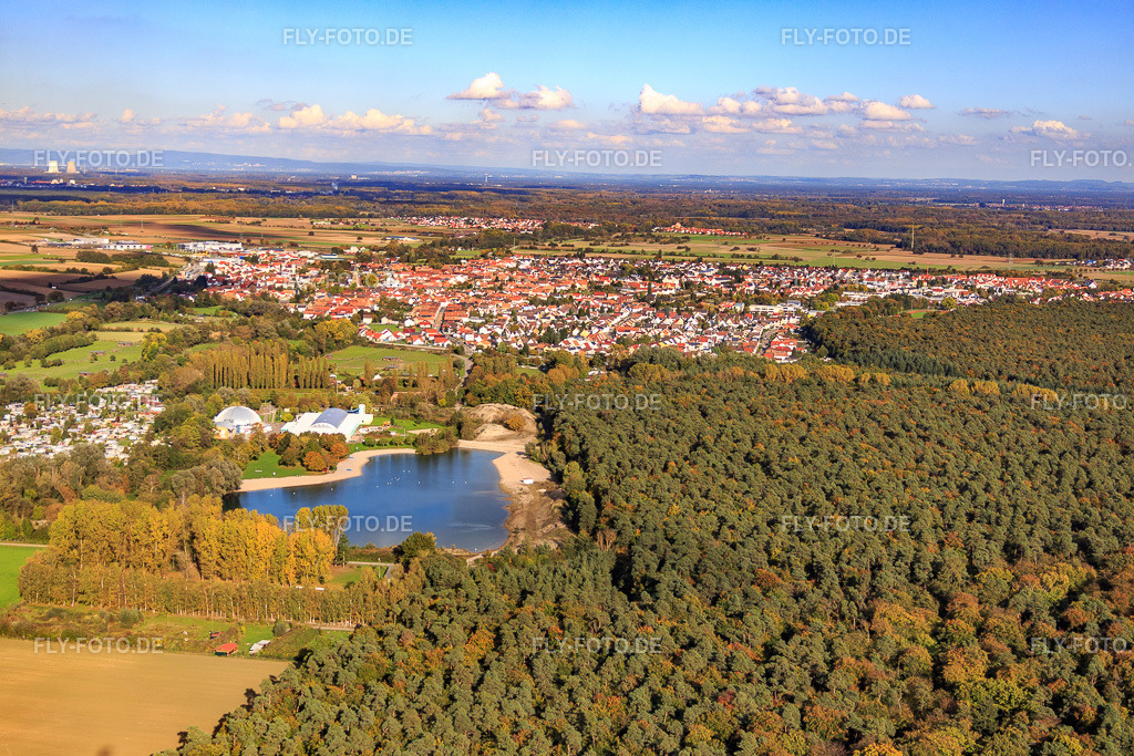 Strandbad  westlich der Stadt | Luftbild: Strandbad  westlich der Stadt in Rülzheim im Bundesland Rheinland-Pfalz in Deutschland. Foto: IMG_074566.jpg vom 14.10.2014 durch Werner Riehm/FLY-FOTO.de - Realisiert mit Pictrs.com