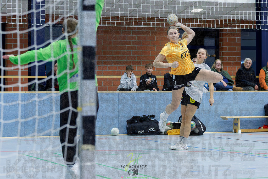 Frauen Oberliga Mitte (HHV); HSG Eibelshausen/Ewersbach - HSG Wettenberg II | Frauen Oberliga Mitte (HHV); HSG Eibelshausen/Ewersbach - HSG Wettenberg II am 13.12.2025 in Steinbrücken (Sporthalle am Hammerweiher)Photo © 2025 - Jörg Heinrich - Realisiert mit Pictrs.com