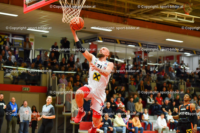 AUT, BSL, Basketball Flyers Wels vs BSC Panthers Fuerstenfeld | 05.11.2022, Raiffeisen Arena Wels, AUT, BSL, Flyers Wels vs BSC Panthers Fuerstenfeld, im Bild Christian von Fintel (Flyers)


// BSL, Basketball Super League Match between Raiffeisen  Flyers Wels vs BSC Panthers Fuerstenfeld in Wels, Austria on 2022/11/05