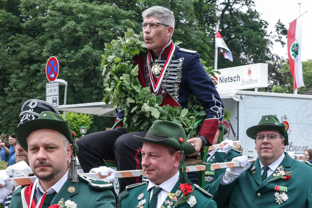 top-top.de 240601-096 | Foto, Video, Fotografie, Videografie, Fotobox, DJ, Discjockey, Musik, Musikbox, Veranstaltung, Photobooth, Amazon, Ebay, Buchtipp, Bestseller, Autor, Verlag, Buch, Wesel, Hamminkeln, NRW, Dinslaken, Rees, Drohne, Hochzeit, Party, Fotobox, Wesel, Fotograf