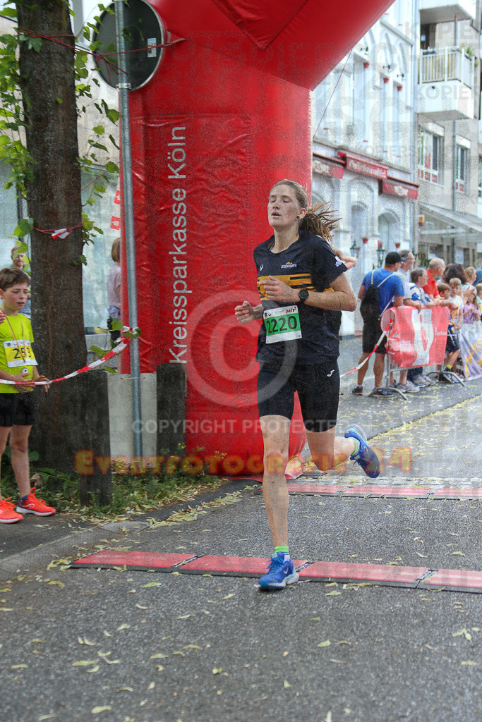 220625_1646_EX1_4988 | Sportfotografie im Rhein-Sieg Kreis, Köln, Bonn, NRW, Rheinland Pfalz, Hessen, etc. Unser Tätigkeitsfeld umfasst den Laufsport vom Volkslauf über den Marathon, Duathlon, Triathon bis zum Ultralauf wie Kölnpfad Ultra oder Schindertrail.