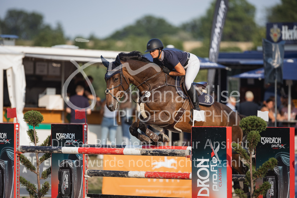 230624_PfSpTa_GroßerPreis-270 | Deine schönsten Turniermomente als professionelle Fotos! Entdecke hochwertige Pferdesport-Fotografie im Online-Shop. Jetzt Fotos finden & bestellen!