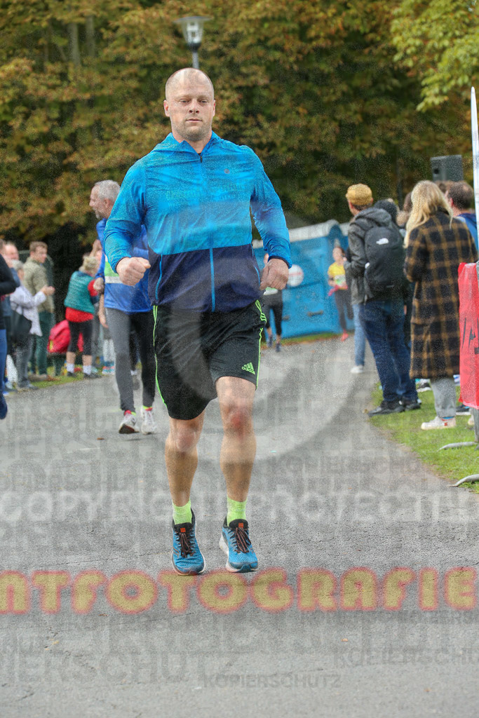 220925_1333_EX1_1304 | Sportfotografie im Rhein-Sieg Kreis, Köln, Bonn, NRW, Rheinland Pfalz, Hessen, etc. Unser Tätigkeitsfeld umfasst den Laufsport vom Volkslauf über den Marathon, Duathlon, Triathon bis zum Ultralauf wie Kölnpfad Ultra oder Schindertrail.