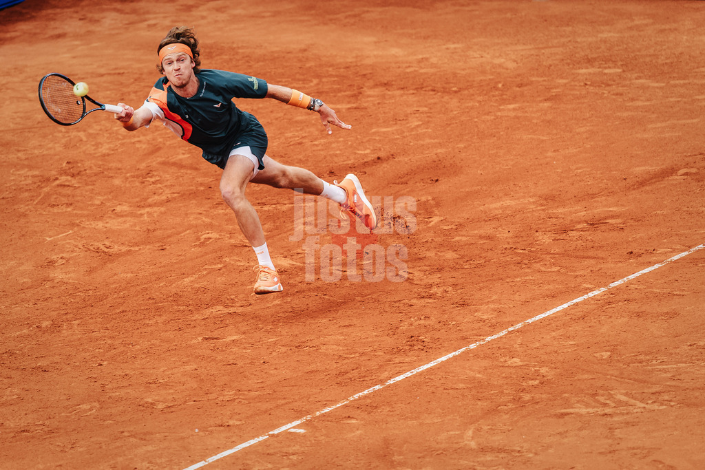 Tennis | Männer | bitpanda Hamburg Open | ATP 500 | Felix Auger-Aliassime (CAN) vs. Andrei Andrejewitsch Rubljow (RUS) | 23.05.2025 | Andrei Andrejewitsch Rubljow Vorhand