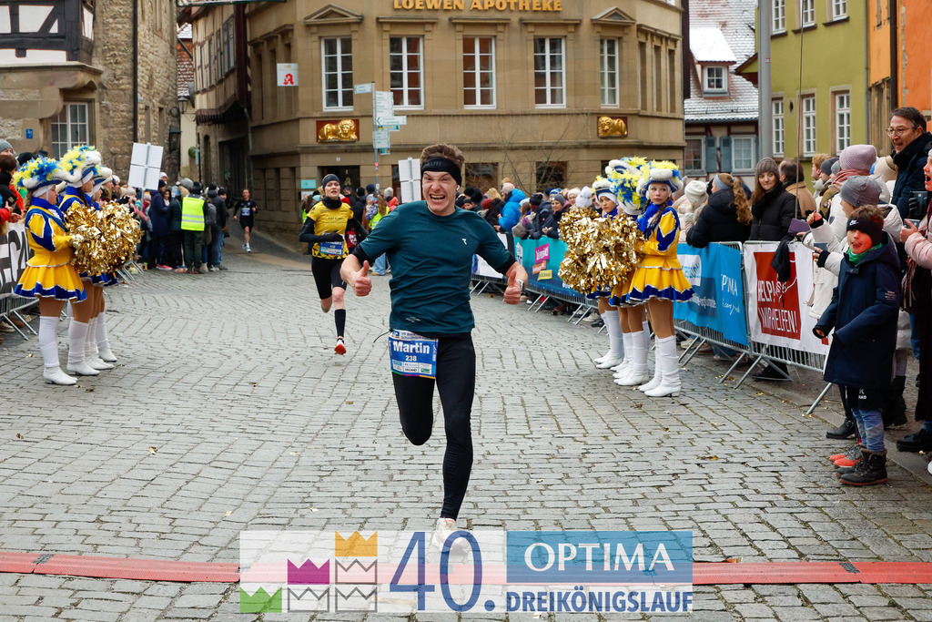 VR Bank Hauptlauf 10km | 40. Optima 3koenigslauf 2026 - Realisiert mit Pictrs.com
