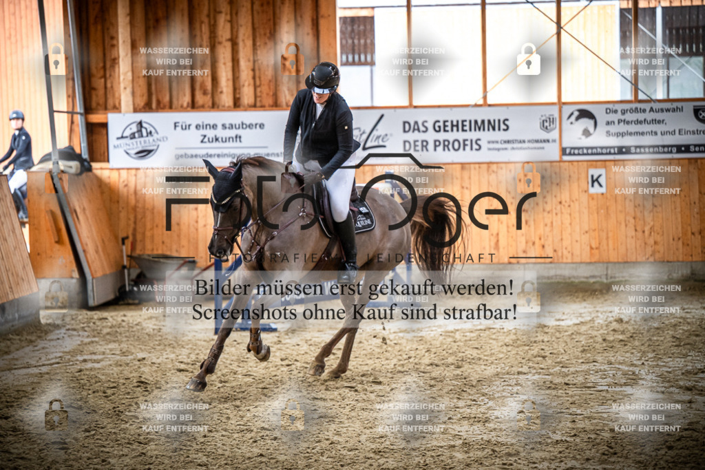 DOS_1718 | Entdecke hochwertige Reitturnierfotos von Foto Oger. Professionell, emotional und authentisch – jetzt Lieblingsmomente im Shop bestellen.Deutschlandweite Turnierfotografie. - Realisiert mit Pictrs.com