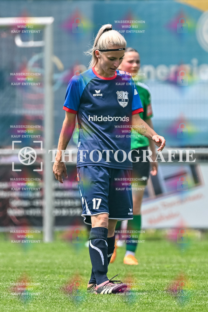 GER, FC Hauingen - SV Waldhaus, Frauen-Fussball, Rothaus Bezirkpokal, Finale, Saison 2024/2025, 29.05.2025 | Alexandra Gäbler (FC Hauingen, #17)GER, FC Hauingen - SV Waldhaus, Frauen-Fussball, Rothaus Bezirkpokal, Finale, Saison 2024/2025, 29.05.2025Foto: TH Fotografie/Thomas Hess