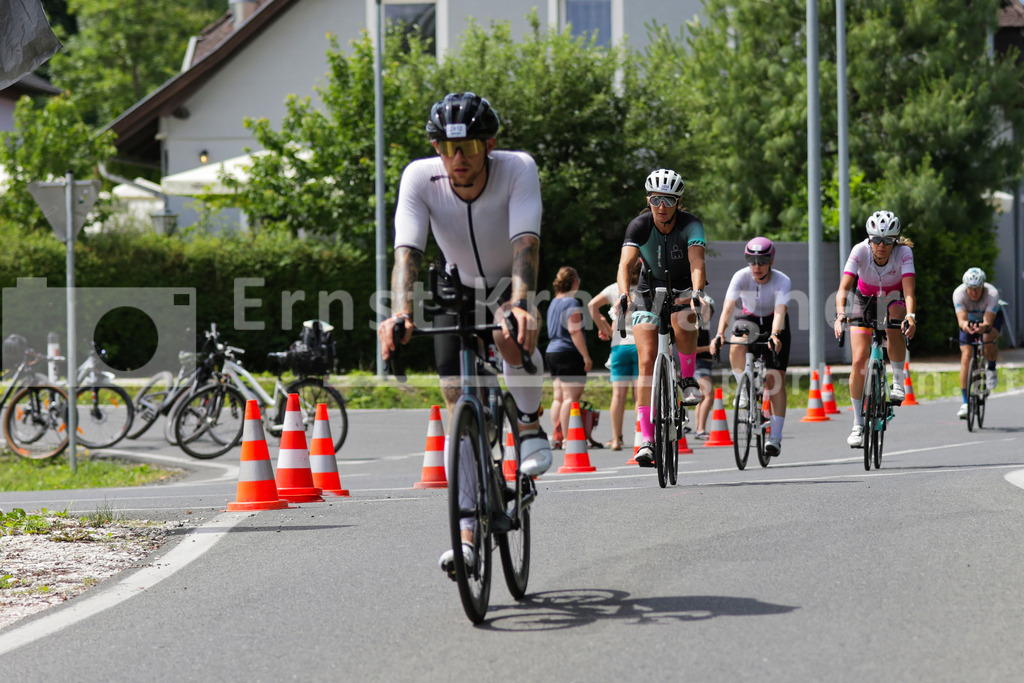 Klagenfurt 2026 | Elodie Sivignon (FRA) Ironman, Klagenfurt 2026,  Lambichl, Klagenfurt , Austria. Photo: Ernst Krawagner - Realisiert mit Pictrs.com