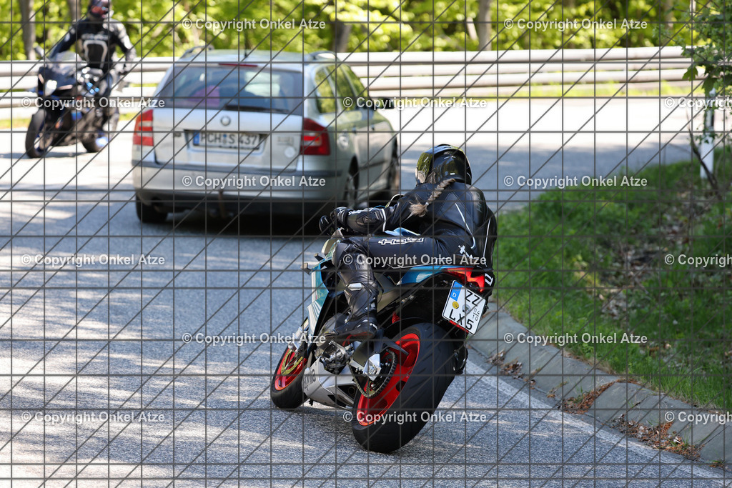 IMG_8715 | Fotograf am Kyffhäuser. Onkel Atze. Kyffhäuser Rennstrecke. Café36. Motorsportfotografie. - Realisiert mit Pictrs.com