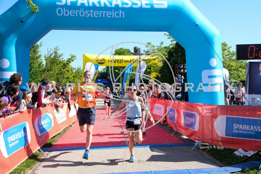 ..... | LINZ,AUSTRIA,27.April 24, Int. 3 Brückenlauf Linz  , Image shows: Photo: WAPICS / Michael ring