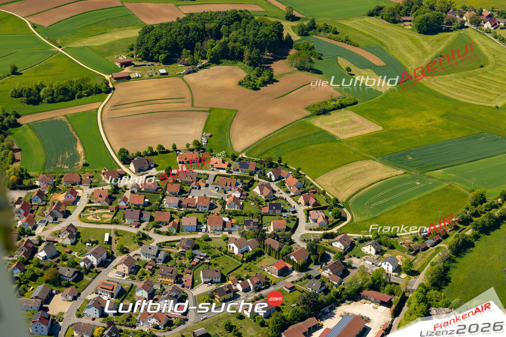 Luftaufnahme von  Königstein - Die Luftaufnahme wurde 2025 vom UL-Flugzeug heraus erstellt ( keine Drohne ) - Hochauflösende Luftaufnahme - für professionelle Ausdrucke geeignet. Die Geschenkidee !Mit Lizenz und Bildrechte bestellbar