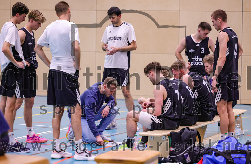 2026-01-31_025_TSV_Vaterstetten_gegen_TS_Herzogenaurach | Vaterstetten, Deutschland, 31.01.2026:Basketball, 2. Regionalliga Süd 2025 / 2026, 14. Spieltag, TSV Vaterstetten gegen TS Herzogenaurach, Endergebnis: 71:70Foto: Christian Riedel / fotografie-riedel.net