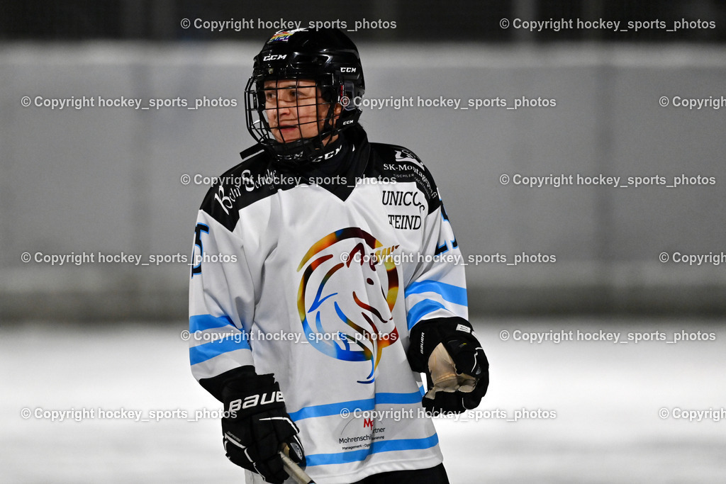 Wildcats Paternion vs. Unicorns Steindorf | #25 Pfeifer Julia UNICORNS STEINDORF, Wildcats Paternion vs. Unicorns Steindorf, Wildcats Paternion vs. Unicorns Steindorf am 02.01.2026 in Paternion (Eislaufplatz Paternion), Austria, (Photo by Bernd Stefan)