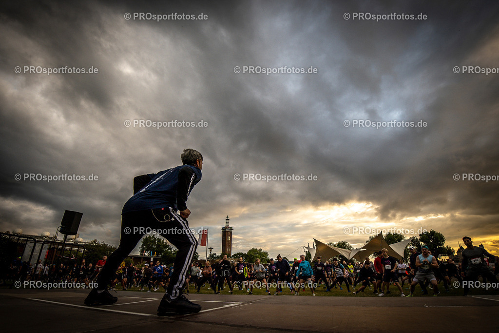 22. ASV Nachtlauf; Koeln, 28.05.25 | Impressionen vom 22. ASV Nachtlauf am 28.05.25 am Tanzbrunnen in Koeln. Foto: BEAUTIFUL SPORTS/Axel Kohring