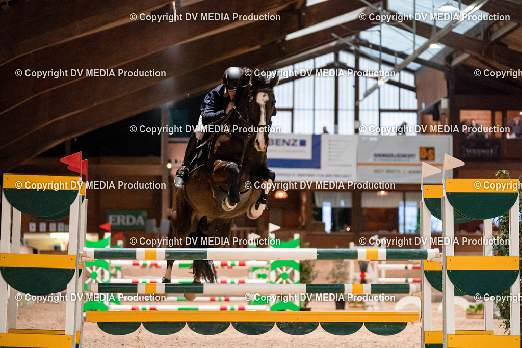 Springen Tag 1-819 | dv-media-shop - Realisiert mit Pictrs.com