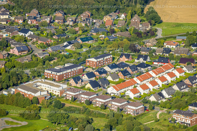 Beckum230805863Neubeckum | Luftbild, Tagespflege und Pflegewohngemeinschaft Haus Wilhelm, St. Anna Seniorenzentrum Neubeckum, Wohnsiedlung zwischen Lupinenstraße und Kornblumenweg, Neubeckum, Beckum, Münsterland, Nordrhein-Westfalen, Deutschland