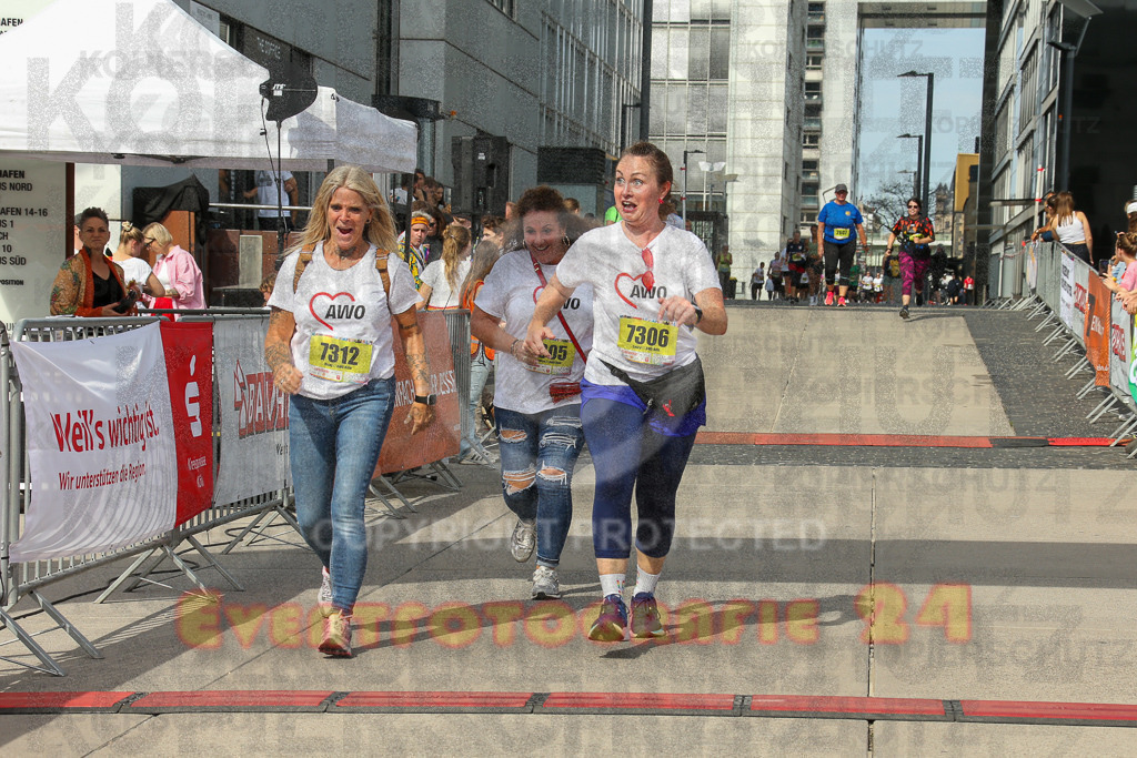 250920_1345_EX1_6514 | Sportfotografie im Rhein-Sieg Kreis, Köln, Bonn, NRW, Rheinland Pfalz, Hessen, etc. Unser Tätigkeitsfeld umfasst den Laufsport vom Volkslauf über den Marathon, Duathlon, Triathon bis zum Ultralauf wie Kölnpfad Ultra oder Schindertrail.