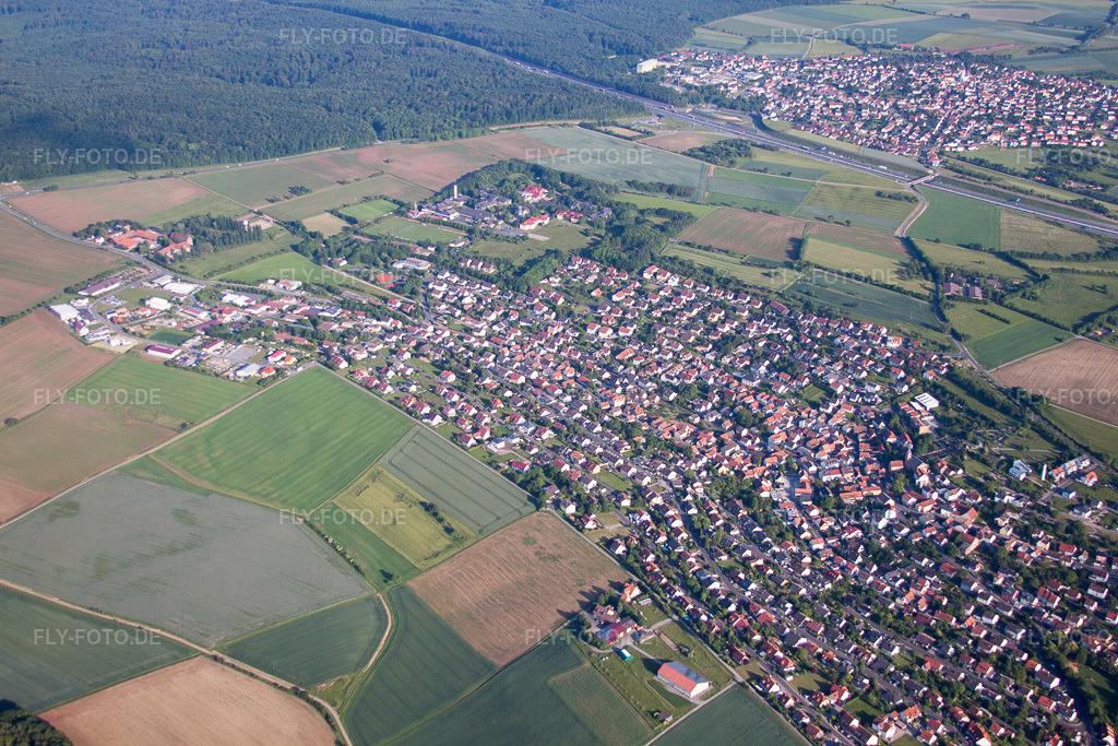Luftbild: Gelände Wohnheim - Gebäude St. Josefs Stift Eisingen gemeinnützige GmbH im Ortsteil Erbachshof in Eisingen im Bundesland Bayern in Deutschland. Foto: IMG_66228.jpg vom 30.05.2014 durch Werner Riehm/FLY-FOTO.deAuflösung des Originals: 4752 x 3168 px