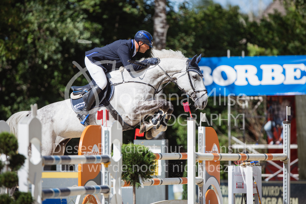 220828_Delbrueck_GrosserPreis-642 | Deine schönsten Turniermomente als professionelle Fotos! Entdecke hochwertige Pferdesport-Fotografie im Online-Shop. Jetzt Fotos finden & bestellen!