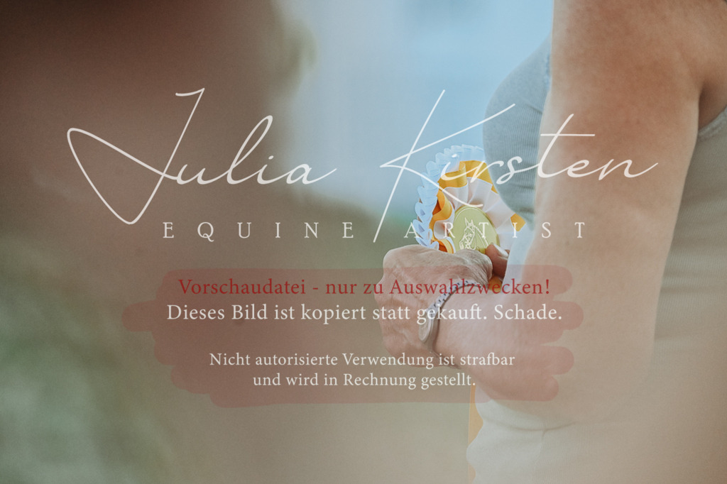 DSC_9255-2 | Pferde- und Turnierfotografie in Westsachsen. Pferdeportraits, Auftragszeichnungen und intuitive Kunst.